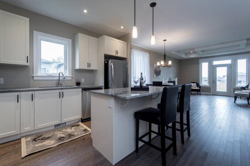 216 MacDougall — interior