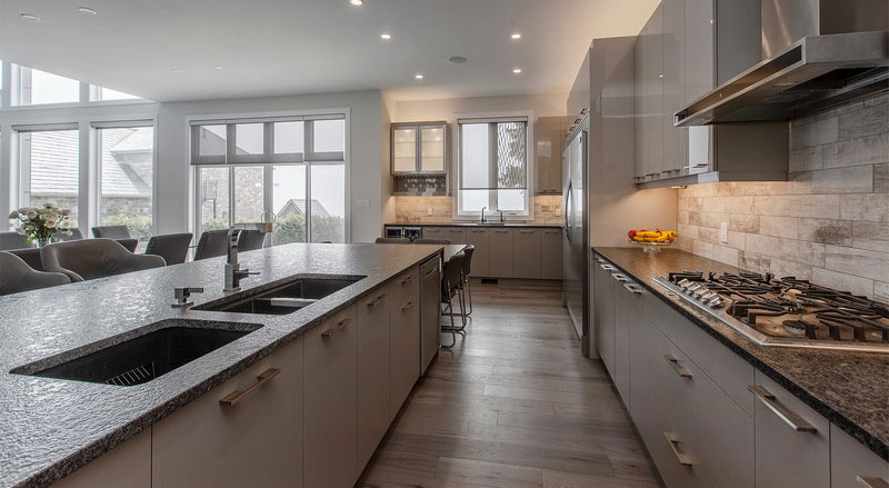 Point Crescent custom home